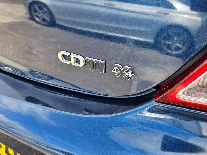 VAUXHALL INSIGNIA