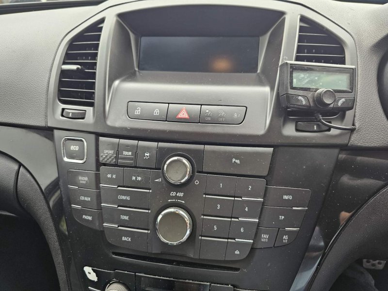VAUXHALL INSIGNIA