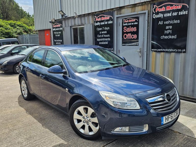VAUXHALL INSIGNIA