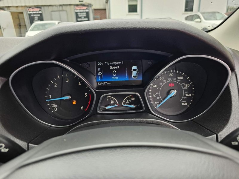 FORD FOCUS