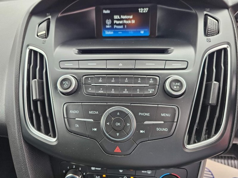 FORD FOCUS