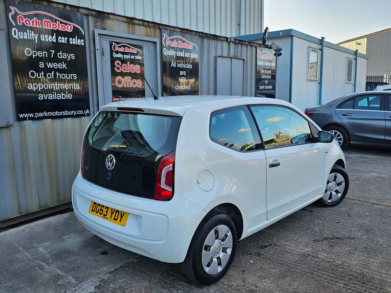 VOLKSWAGEN UP