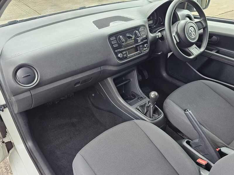 VOLKSWAGEN UP