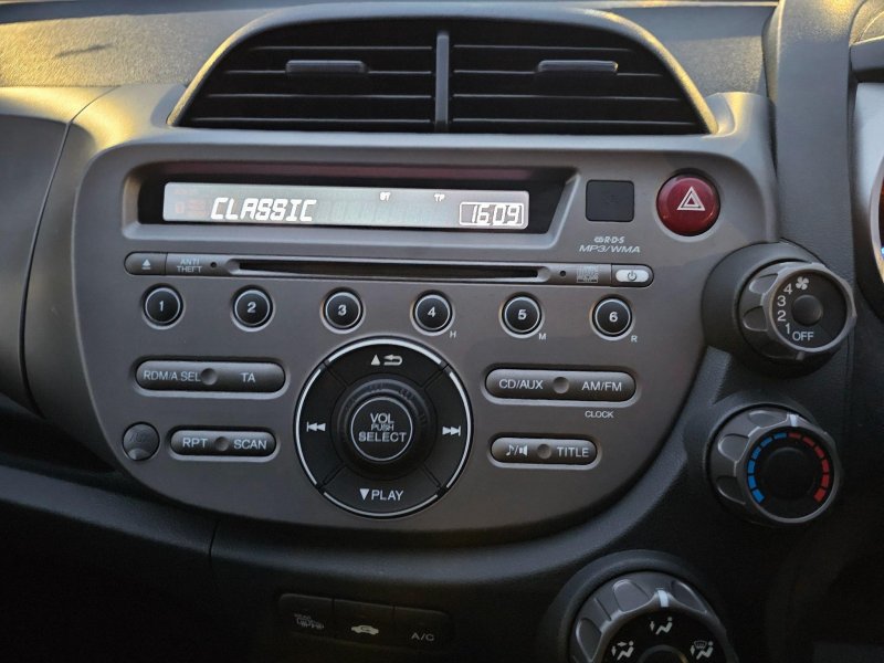 HONDA JAZZ