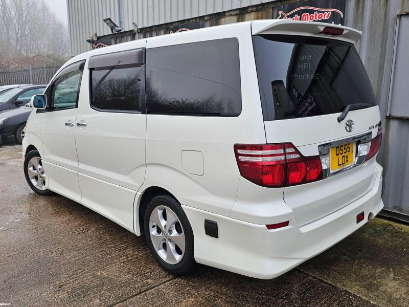TOYOTA ALPHARD