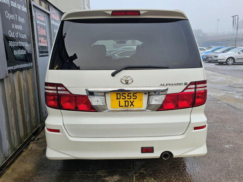 TOYOTA ALPHARD