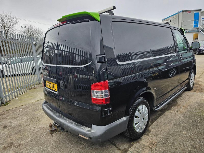VOLKSWAGEN TRANSPORTER