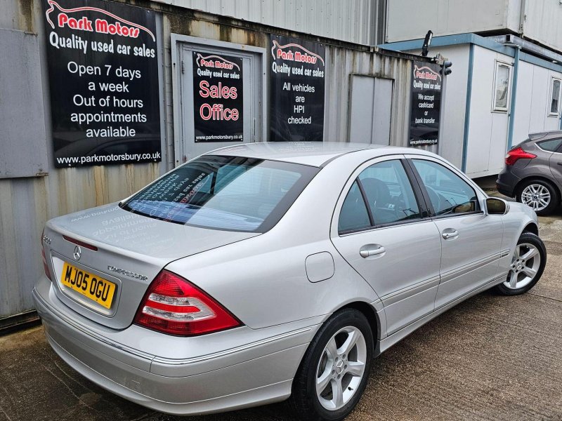 MERCEDES-BENZ C CLASS
