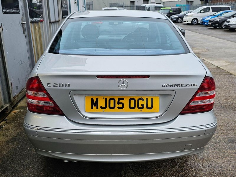 MERCEDES-BENZ C CLASS