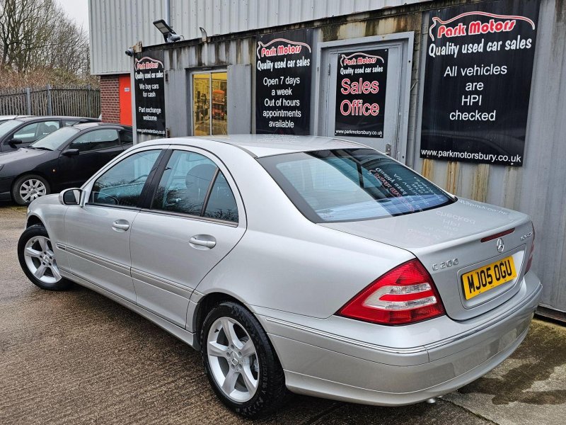 MERCEDES-BENZ C CLASS