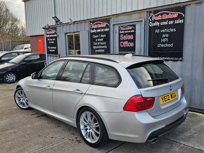 BMW 3 SERIES