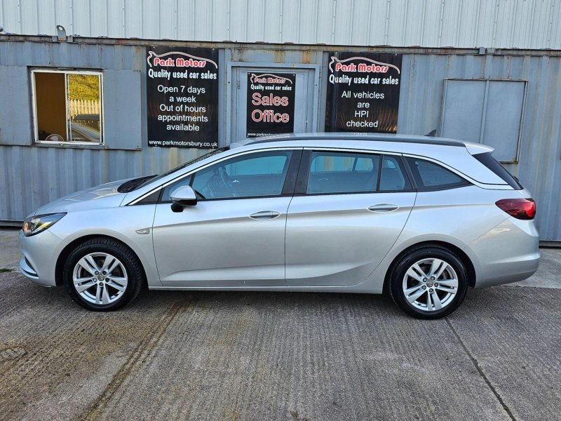 VAUXHALL ASTRA