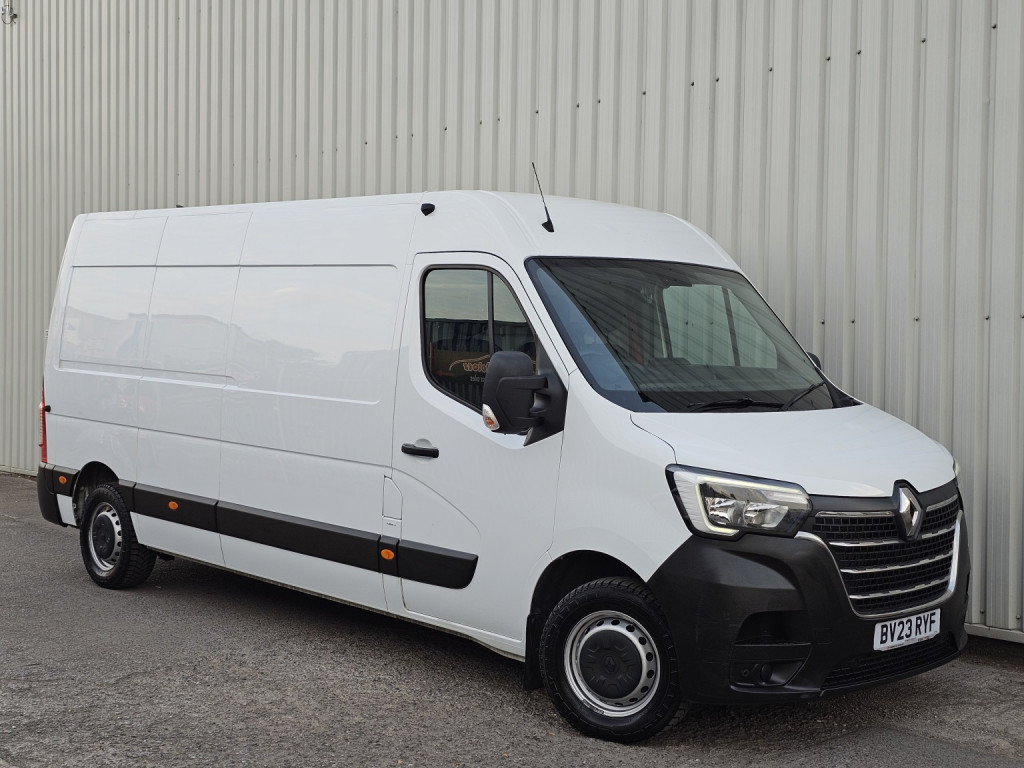 2023 Renault Master